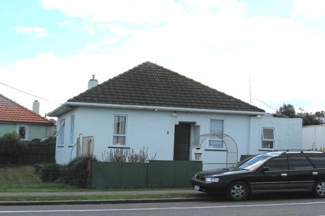 Photo of property in 1 Rangiora Street, Castlecliff, Whanganui, 4501