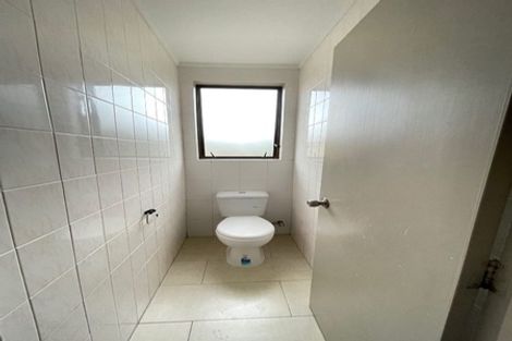 Photo of property in 99 Vodanovich Road, Te Atatu South, Auckland, 0610