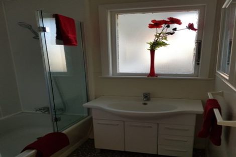 Photo of property in 60 Heath Street, St Andrews, Hamilton, 3200