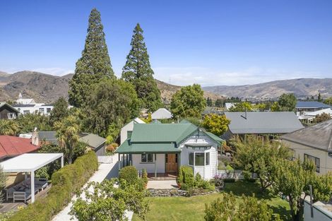 Photo of property in 20 Donegal Street, Cromwell, 9310