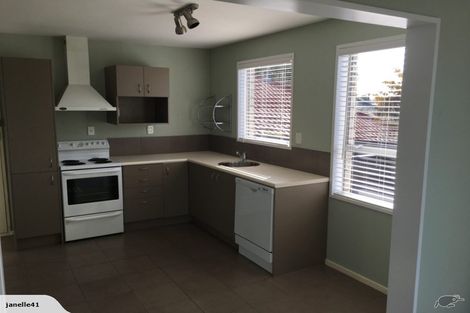 Photo of property in 1/6 Timbertop Lane, Saint Martins, Christchurch, 8022