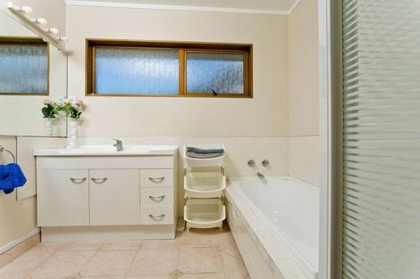 Photo of property in 223 Glamorgan Drive, Torbay, Auckland, 0630