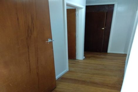 Photo of property in 88 Newlands Road, Newlands, Wellington, 6037