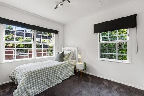 Photo of property in 80 Park Hill Road, Birkenhead, Auckland, 0626