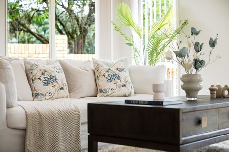 Photo of property in 2 Jubaea Place, Henderson, Auckland, 0610