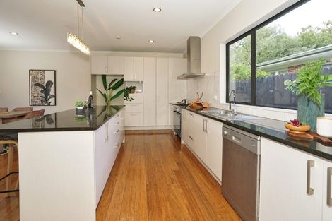 Photo of property in 8 Berkley Avenue, Hillcrest, Hamilton, 3216