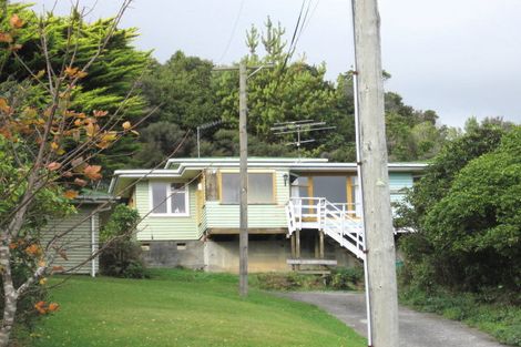 Photo of property in 111 Horoeka Street, Stokes Valley, Lower Hutt, 5019