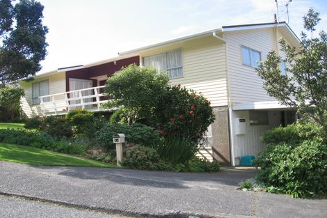 Photo of property in 4 Old Coach Road, Johnsonville, Wellington, 6037