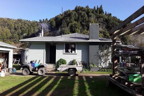 Photo of property in 6026 Ohura Road, Whangamomona, Stratford, 4396