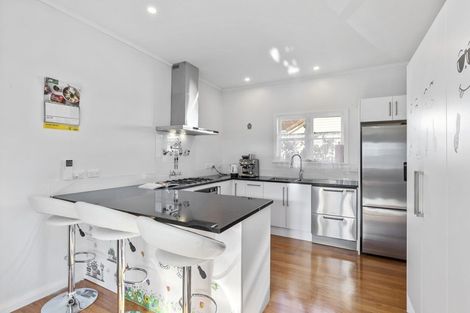 Photo of property in 89 Riverside Drive, Waiwhetu, Lower Hutt, 5010