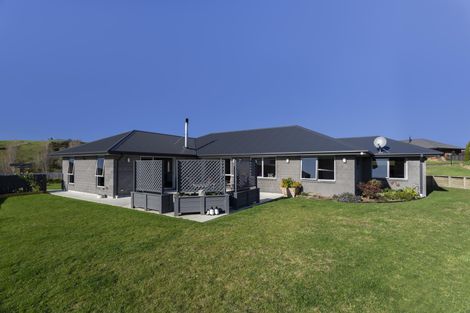 Photo of property in 32 Blue Stone Drive, Waiareka Junction, Oamaru, 9401