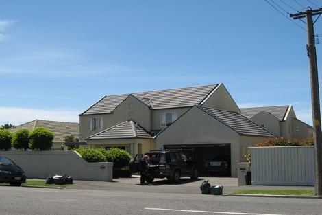 Photo of property in 152 Avonhead Road, Avonhead, Christchurch, 8042