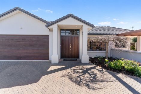 Photo of property in 27 Seychelles Drive, Papamoa Beach, Papamoa, 3118