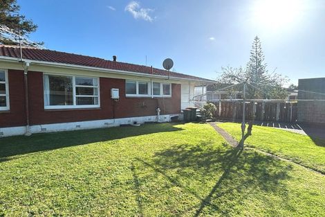 Photo of property in 18 Wells Road, Bucklands Beach, Auckland, 2012