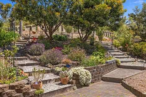 Photo of property in 105 Cable Bay Block Road, Cable Bay, 0420