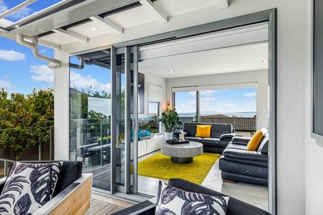 Photo of property in 32 Manhattan Rise, Orewa, 0931