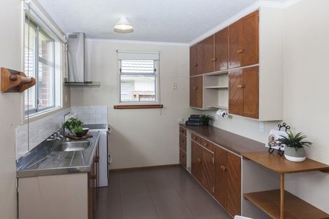 Photo of property in 41 Denise Crescent, Hornby, Christchurch, 8042