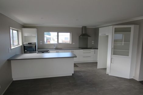 Photo of property in 15 Victoria Street, Hawera, 4610