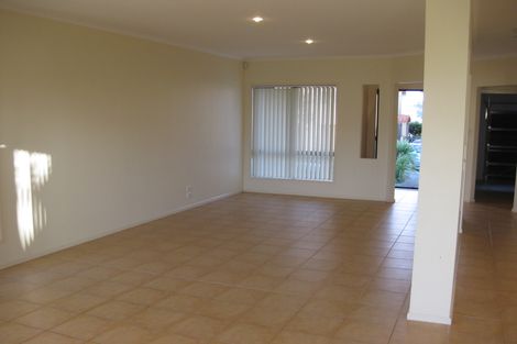 Photo of property in 37 Nautilus Drive, Gulf Harbour, Whangaparaoa, 0930