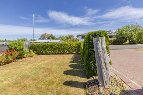 Photo of property in 41 Domain Road, Waipawa, 4210
