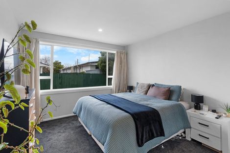 Photo of property in 1/33 Prestons Road, Redwood, Christchurch, 8051