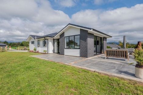 Photo of property in 4 Corbin Court, Ohau, Levin, 5570