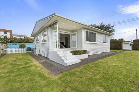 Photo of property in 51 Lyn Street, Lynmouth, New Plymouth, 4310