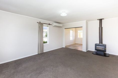 Photo of property in 5 Akron Grove, Totara Park, Upper Hutt, 5018