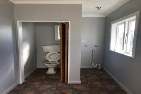 Photo of property in 138 Weraroa Road, Levin, 5510