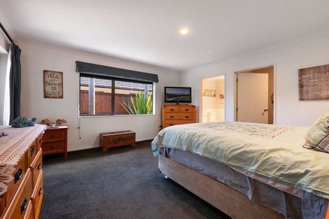 Photo of property in 32 Aranui Drive, Papamoa Beach, Papamoa, 3118