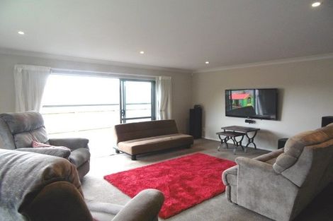 Photo of property in 12 Gennaker Lane, Whitby, Porirua, 5024