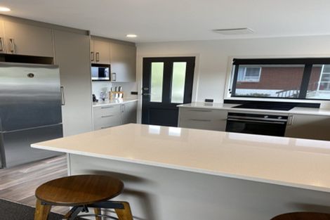 Photo of property in 2/97 Moore Street, Hillcrest, Auckland, 0627