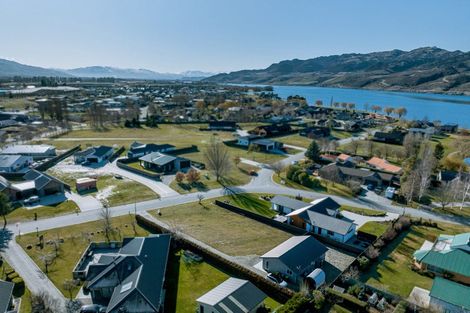 Photo of property in 20 Pisa Moorings Road, Mount Pisa, Cromwell, 9383