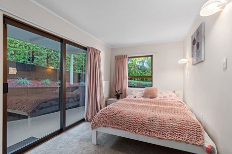 Photo of property in 10 Oban Road, Browns Bay, Auckland, 0630