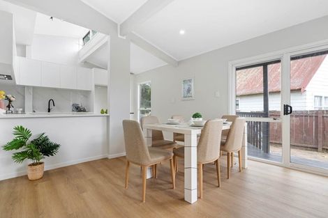 Photo of property in 49 Moncrieff Avenue, Clendon Park, Auckland, 2103