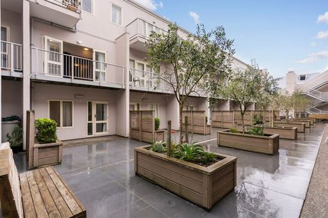 Photo of property in Luxford Villas, 108/72 Herald Street, Berhampore, Wellington, 6023