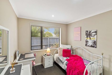 Photo of property in 52 Fairfield Way, Rolleston, 7614