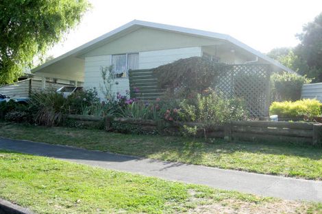Photo of property in 5 Cedar Drive, Aramoho, Whanganui, 4500