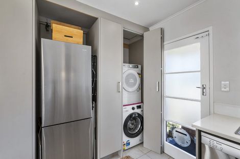 Photo of property in 2/27 Sydney Street, Hauraki, Auckland, 0622