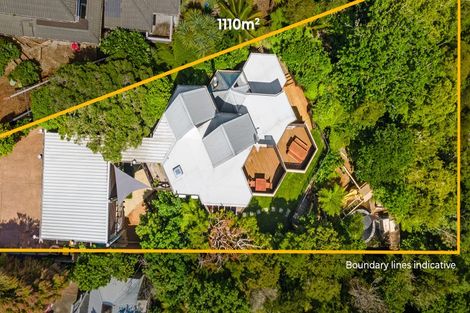 Photo of property in 19 Park Rise, Campbells Bay, Auckland, 0630