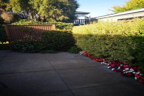 Photo of property in 88 Regency Crescent, Redwood, Christchurch, 8051