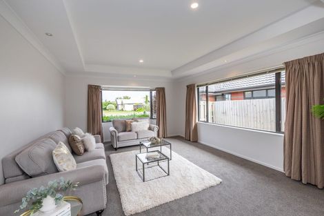 Photo of property in 93 Overbury Crescent, Rolleston, 7614