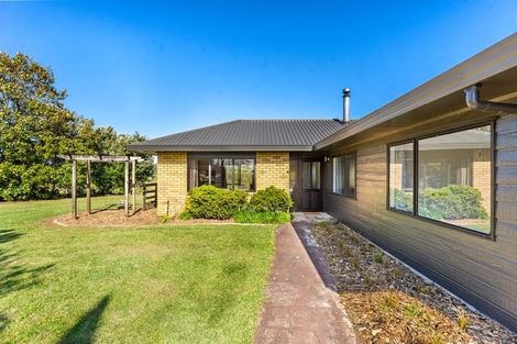 Photo of property in 3 Waiteitei Road, Wellsford, 0974