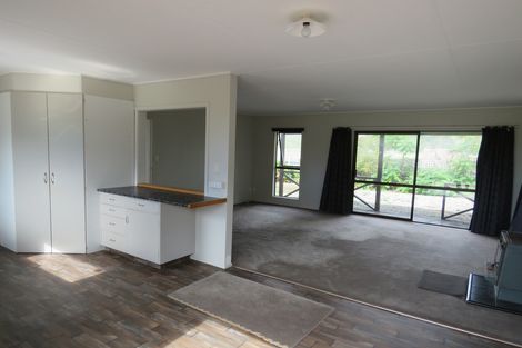 Photo of property in 43 Main Road, Tolaga Bay, 4077
