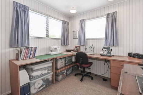 Photo of property in 1409 Warwick Place, Mayfair, Hastings, 4122