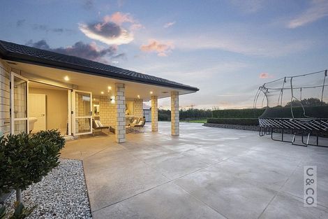 Photo of property in 289 Old North Road, Kumeu, 0892