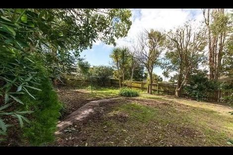Photo of property in 9 Thalia Place, Totara Vale, Auckland, 0629