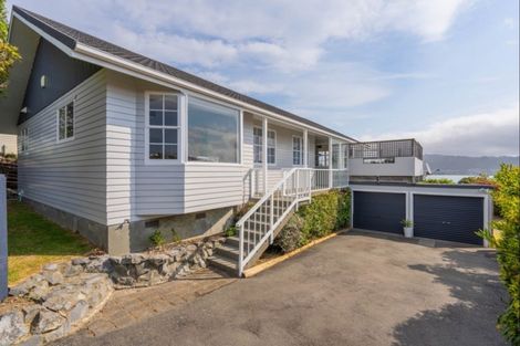 Photo of property in 19 Brora Crescent, Papakowhai, Porirua, 5024