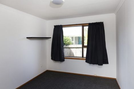 Photo of property in 11 Eglinton Street, Avondale, Christchurch, 8061