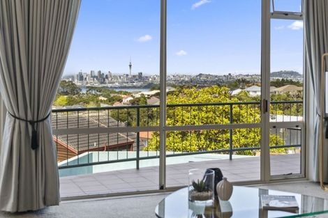 Photo of property in 10 Bragato Place, Chatswood, Auckland, 0626